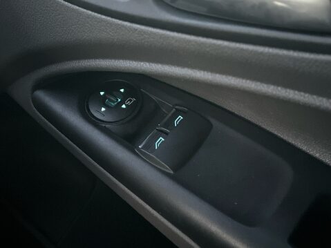 Ford Transit Connect 250 LIMITED L2H1 P/V ECOBLUE 22