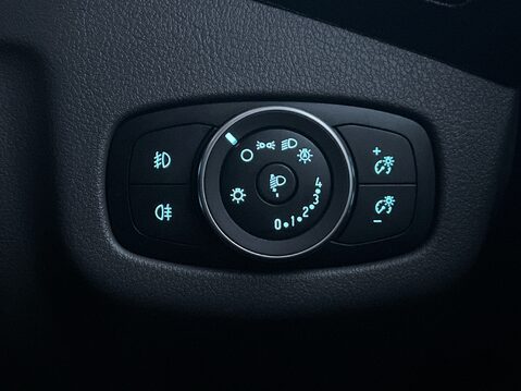 Ford Transit Connect 250 LIMITED L2H1 P/V ECOBLUE 21