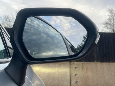 Suzuki Swace SZ-T 16