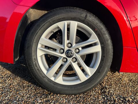 Toyota Corolla ICON 4