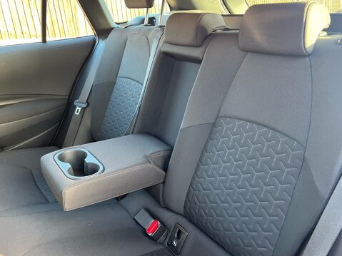 Toyota Corolla ICON 34