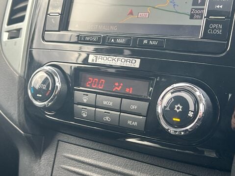 Mitsubishi Shogun DI-D SG3 22