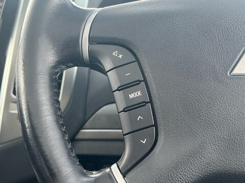 Mitsubishi Shogun DI-D SG3 27