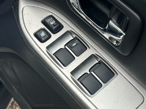 Mitsubishi Shogun DI-D SG3 31