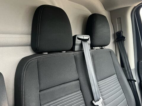 Ford Transit Custom 300 LIMITED P/V ECOBLUE 38