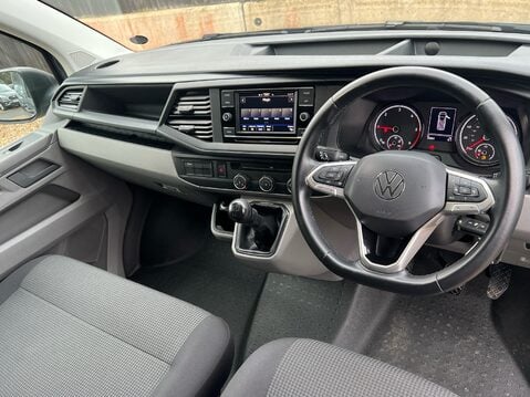 Volkswagen Transporter T28 TDI P/V STARTLINE 10