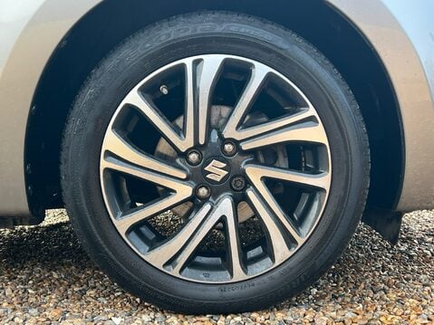 Suzuki Swift SZ-L DUALJET MHEV 4