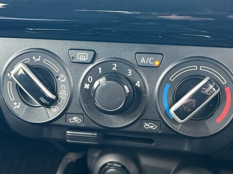 Suzuki Swift SZ-L DUALJET MHEV 23