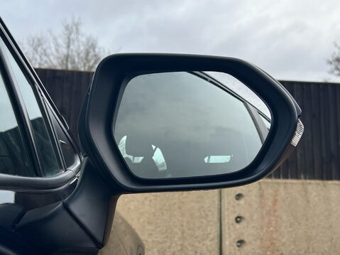 Toyota Corolla ICON TECH 34