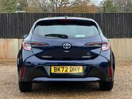 Toyota Corolla ICON TECH 8