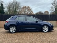 Toyota Corolla ICON TECH 5