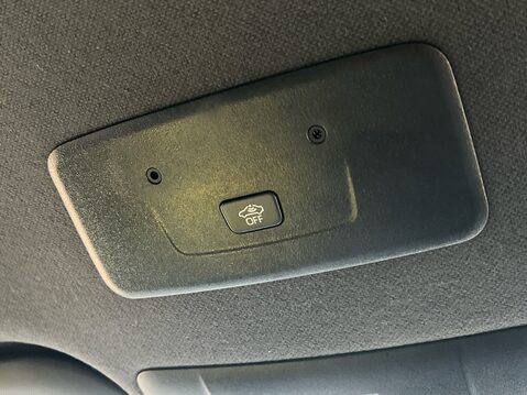 Toyota Corolla ICON TECH 26