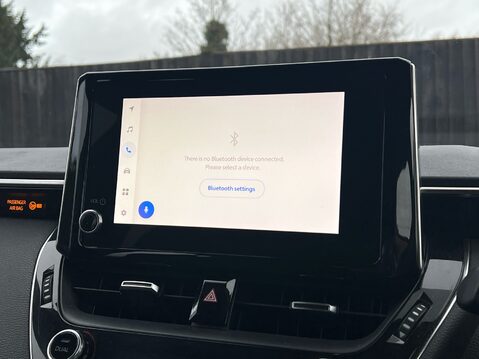 Toyota Corolla ICON TECH 14