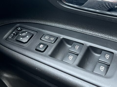 Mitsubishi Outlander EXCEED 33