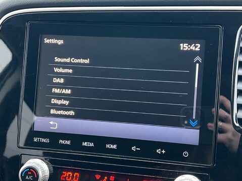 Mitsubishi Outlander EXCEED 22