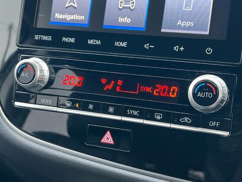 Mitsubishi Outlander EXCEED 24