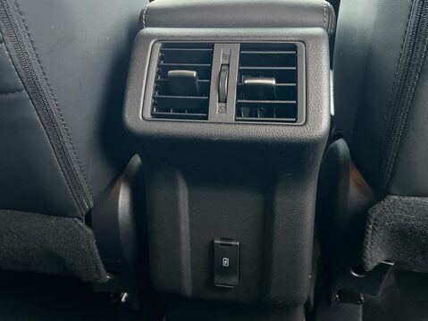 Mitsubishi Outlander EXCEED 36