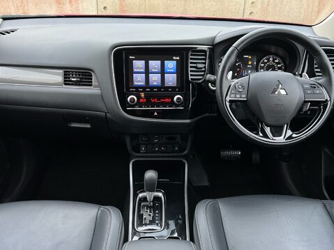 Mitsubishi Outlander EXCEED 10