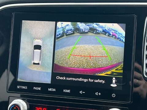 Mitsubishi Outlander EXCEED 23