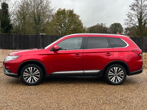 Mitsubishi Outlander EXCEED 6