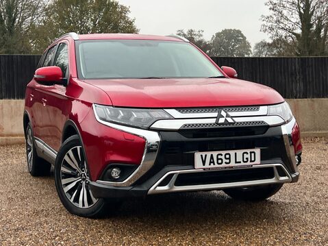 Mitsubishi Outlander EXCEED 1