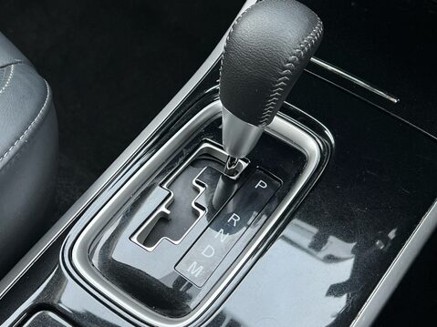 Mitsubishi Outlander EXCEED 26