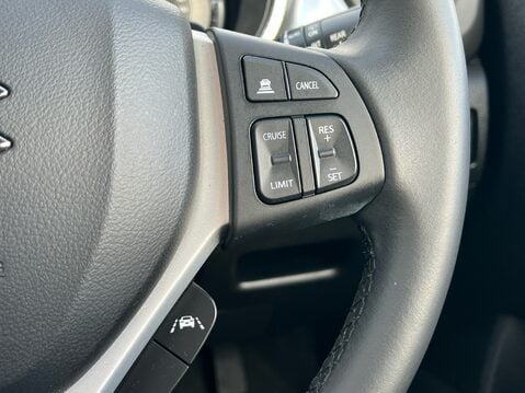 Suzuki Vitara SZ5 ALLGRIP MHEV 35