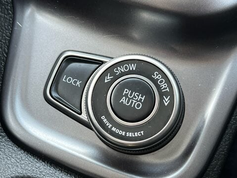 Suzuki Vitara SZ5 ALLGRIP MHEV 27