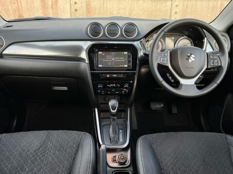 Suzuki Vitara SZ5 ALLGRIP MHEV 10