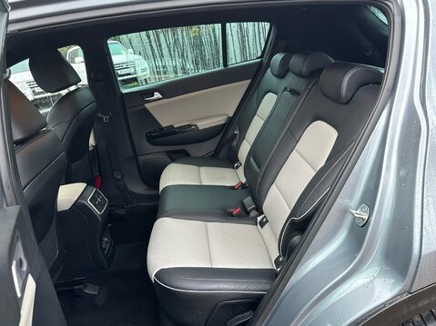 Kia Sportage GT-LINE ISG 9