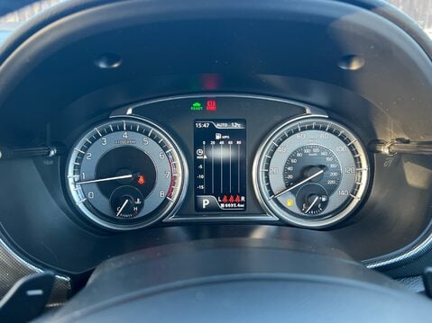 Suzuki Vitara SZ5 ALLGRIP MHEV 11