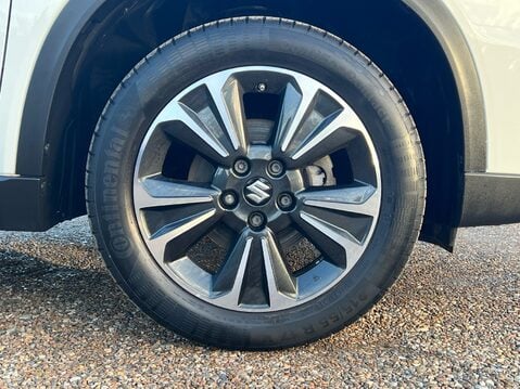 Suzuki Vitara SZ5 ALLGRIP MHEV 4