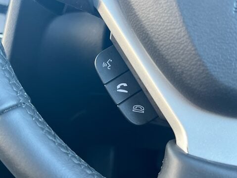 Suzuki Vitara SZ5 ALLGRIP MHEV 18