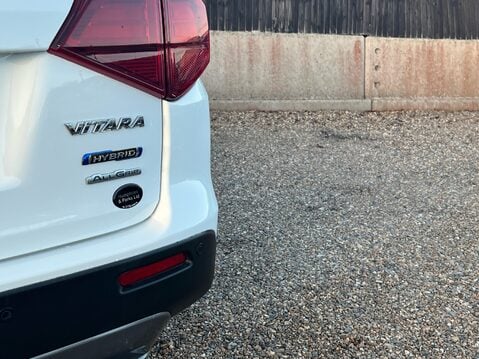 Suzuki Vitara SZ5 ALLGRIP MHEV 28