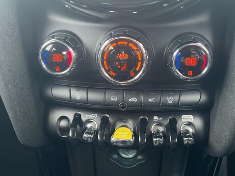 Mini Hatch COOPER S LEVEL 1 15