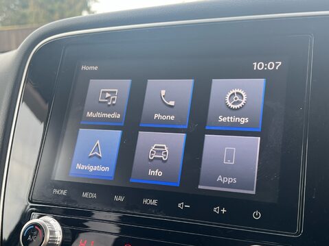 Mitsubishi Outlander EXCEED 15