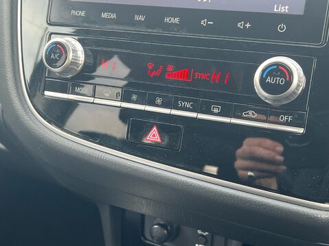 Mitsubishi Outlander EXCEED 16