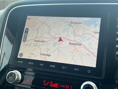 Mitsubishi Outlander EXCEED 14