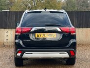 Mitsubishi Outlander EXCEED 8