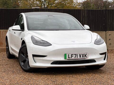 Tesla Model 3 STANDARD RANGE PLUS 1