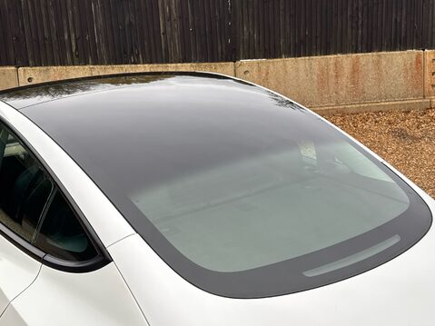 Tesla Model 3 STANDARD RANGE PLUS 40