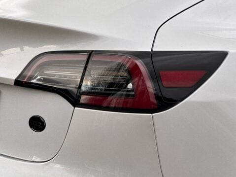 Tesla Model 3 STANDARD RANGE PLUS 16