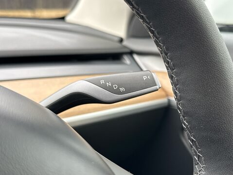 Tesla Model 3 STANDARD RANGE PLUS 38