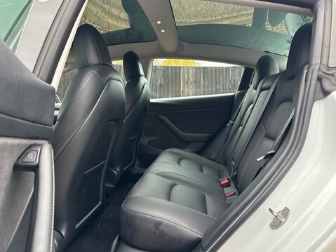 Tesla Model 3 STANDARD RANGE PLUS 9