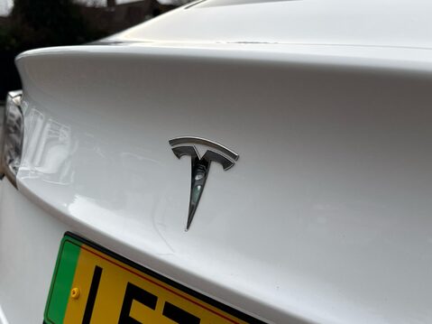 Tesla Model 3 STANDARD RANGE PLUS 25