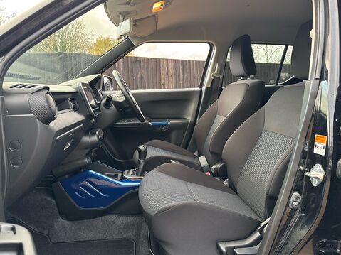 Suzuki Ignis SZ-T DUALJET MHEV 3