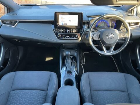 Toyota Corolla ICON TECH 10