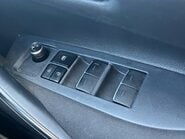 Toyota Corolla ICON TECH 32