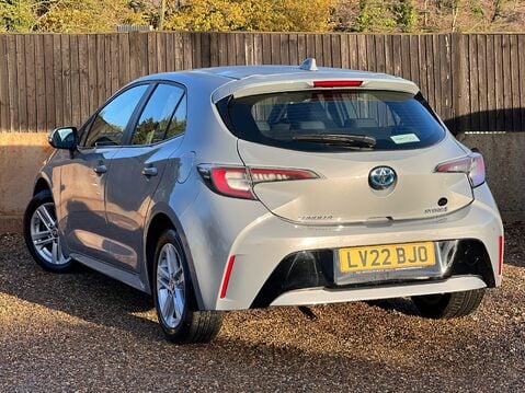 Toyota Corolla ICON TECH 2