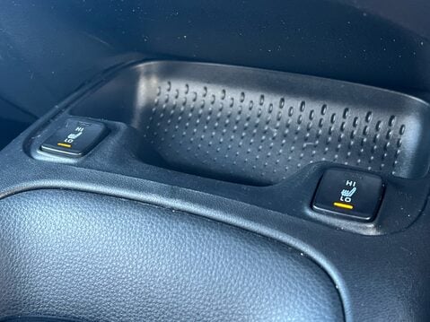 Toyota Corolla ICON TECH 18